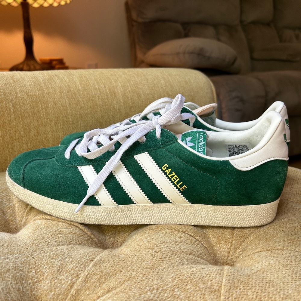 ADIDAS Gazelle Collegiate Green Mens Size 10.5